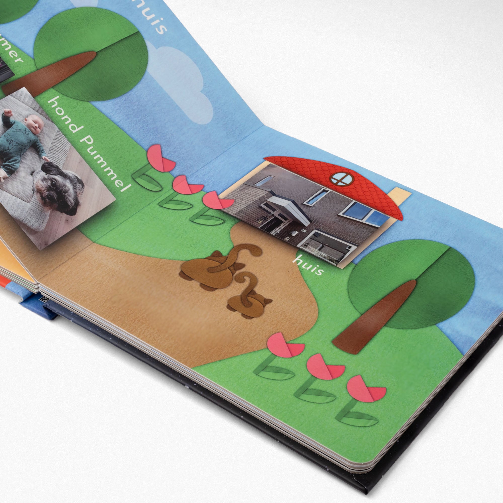 Boekje van karton met dikke bladzijden